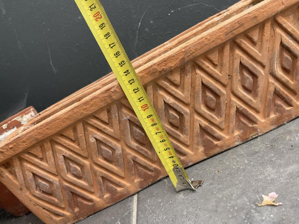 4 x terracota bloempot - 70 x 20 x 17 - zeer goed, Ophalen of Verzenden, Balkon