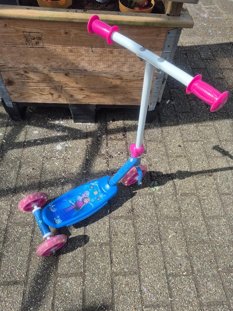 Kinderstep Frozen, Ophalen, Zo goed als nieuw, Duwvoertuig