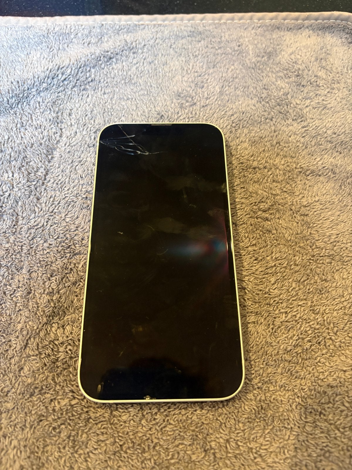 Iphone 13 - Gaat niet meer aan, Telecommunicatie, 128 GB, Wit, IPhone 13, Ophalen of Verzenden