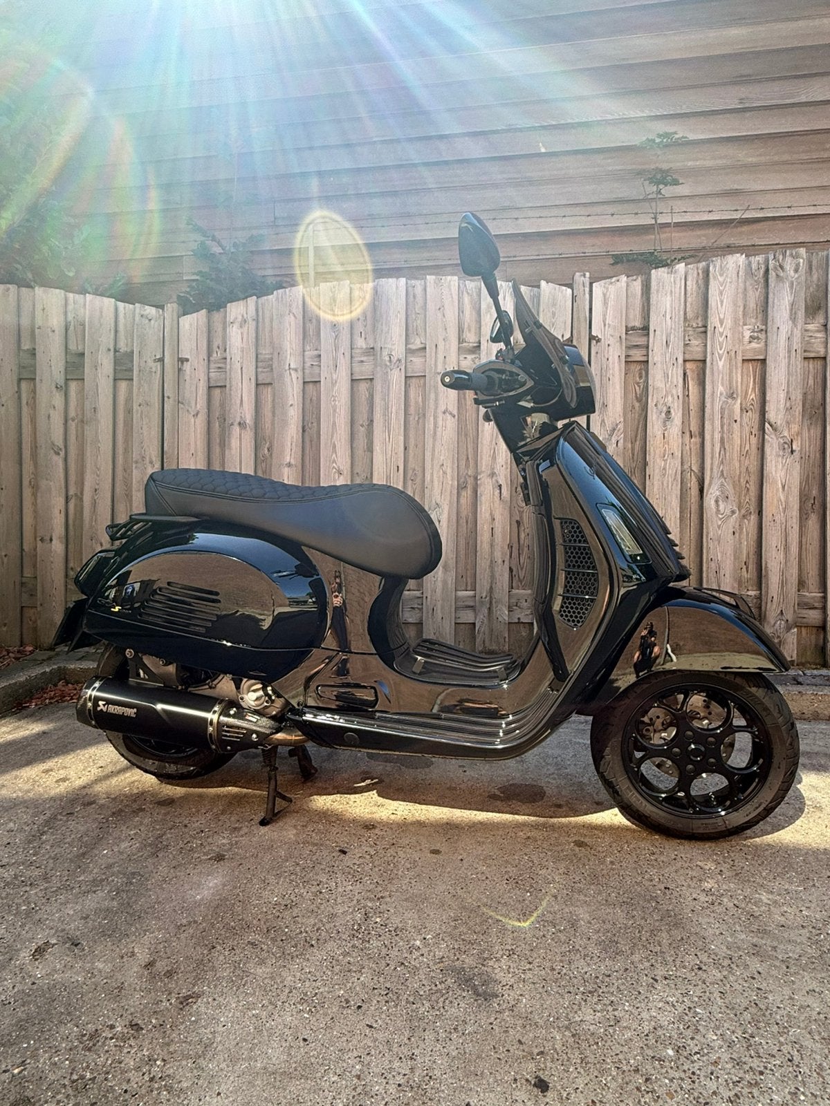 Vespa gts 300 super sport, Fietsen en Brommers, Scooters | Vespa, Ophalen, Overige modellen, 300 cc, Zo goed als nieuw