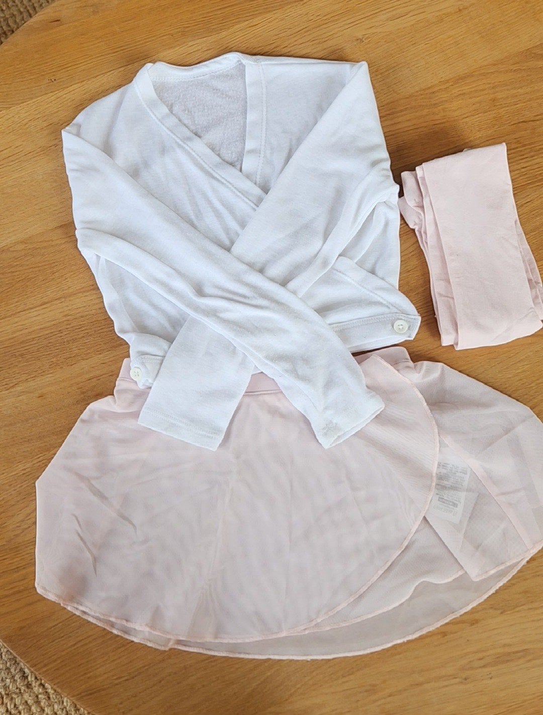 lot pull +  jupe + collants, Sports & Fitness, Ballet, Enlèvement ou Envoi, Utilisé, Vêtements