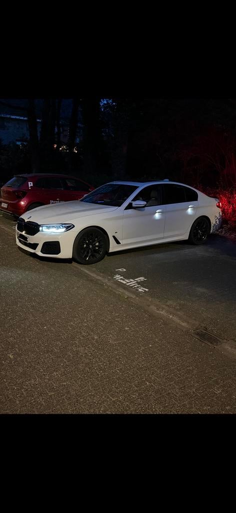 Bmw 530i xDrive 2022 M-pakket, Autos, Entreprise, Noir, Berline, Automatique