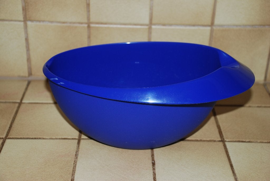 TUPPERWARE Middelblauwe ovale mengkom NIEUW!, Huis en Inrichting, Verzenden, Nieuw, Blauw, Beker of Kan