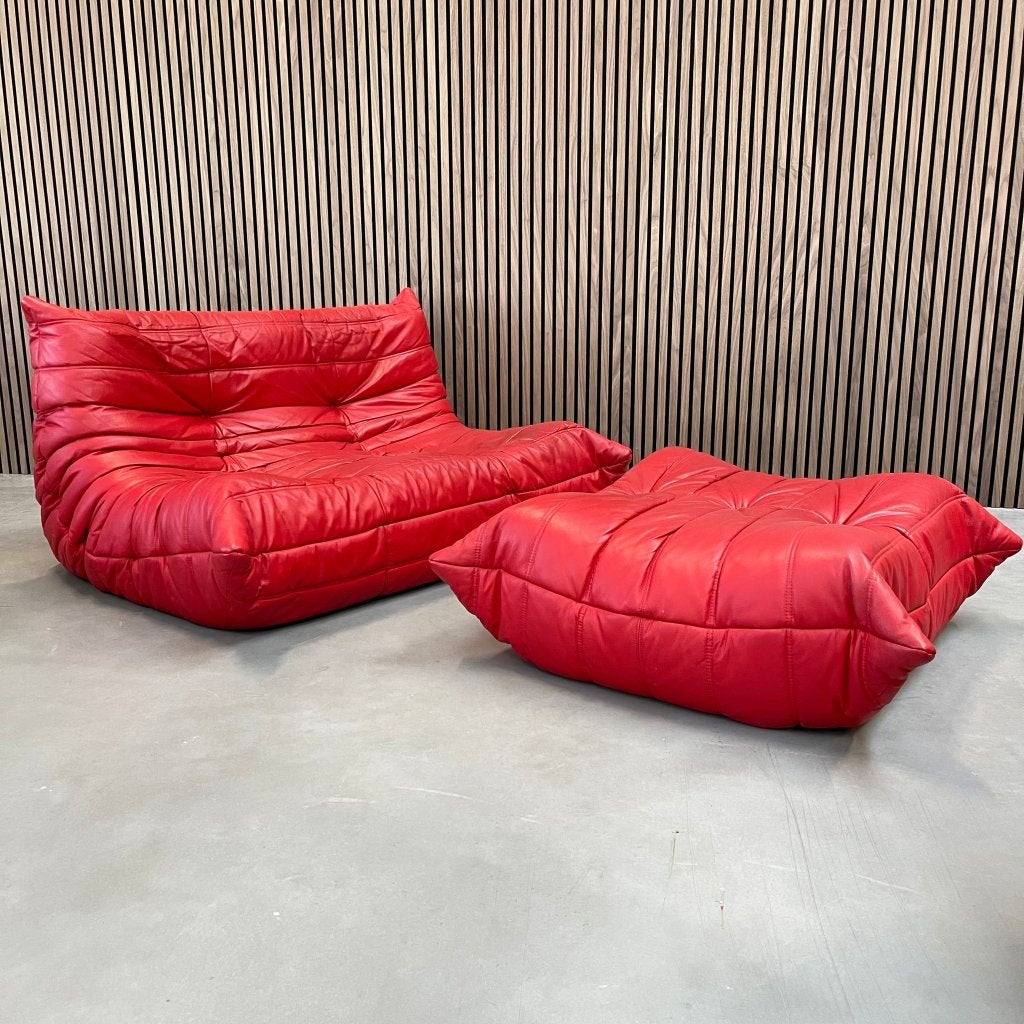 Ligne Roset Togo tweezits met poef - Rood, Antiek en Kunst