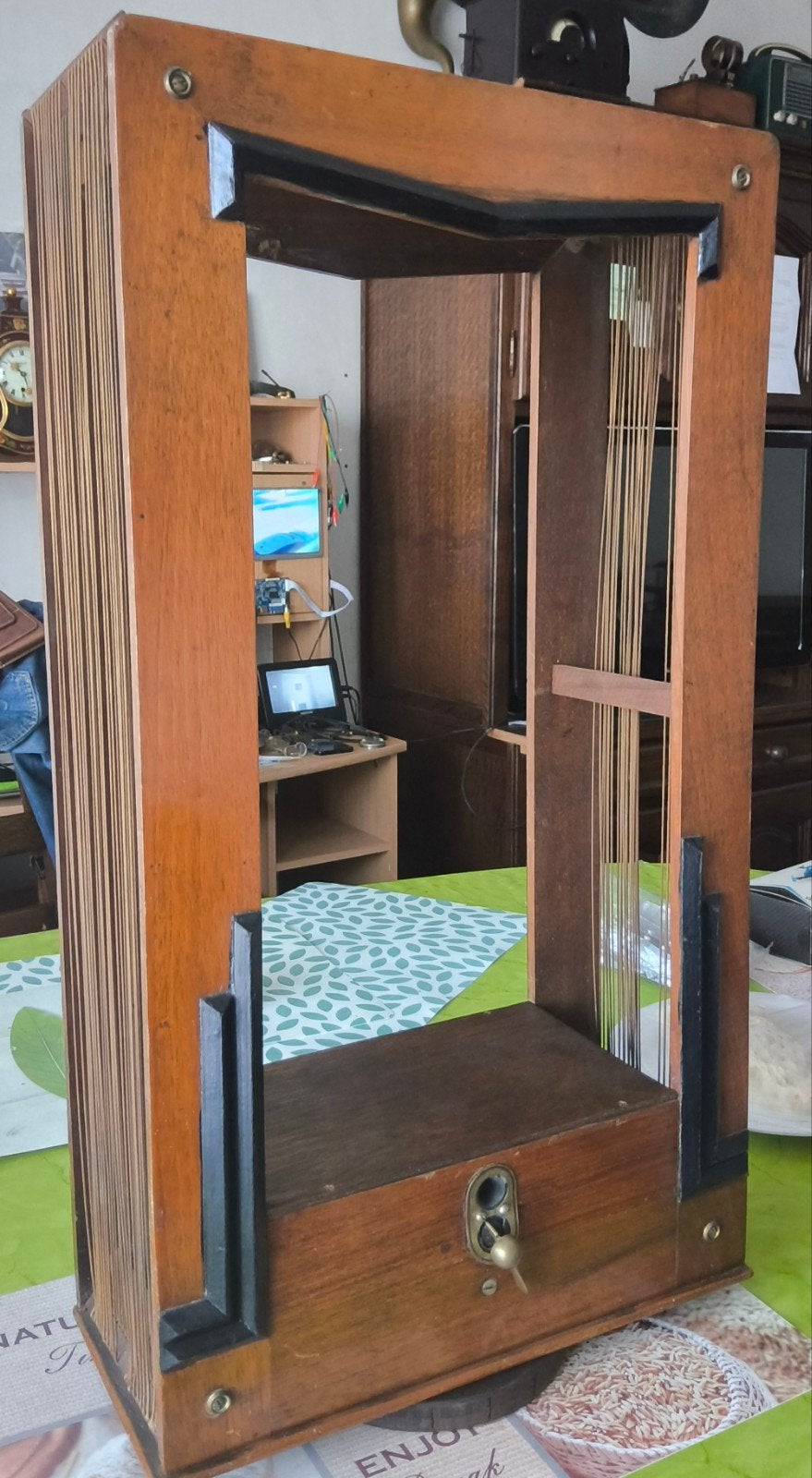 Raam Antenne 1920, Antiek en Kunst, Antiek | Tv's en Audio, Ophalen of Verzenden