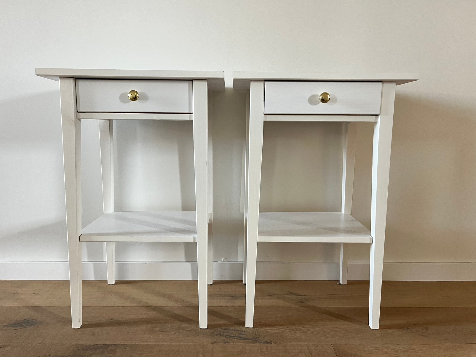 2 nachtkastjes Hemnes Ikea, Maison & Meubles, 45 à 65 cm, Comme neuf, Enlèvement, 55 à 70 cm