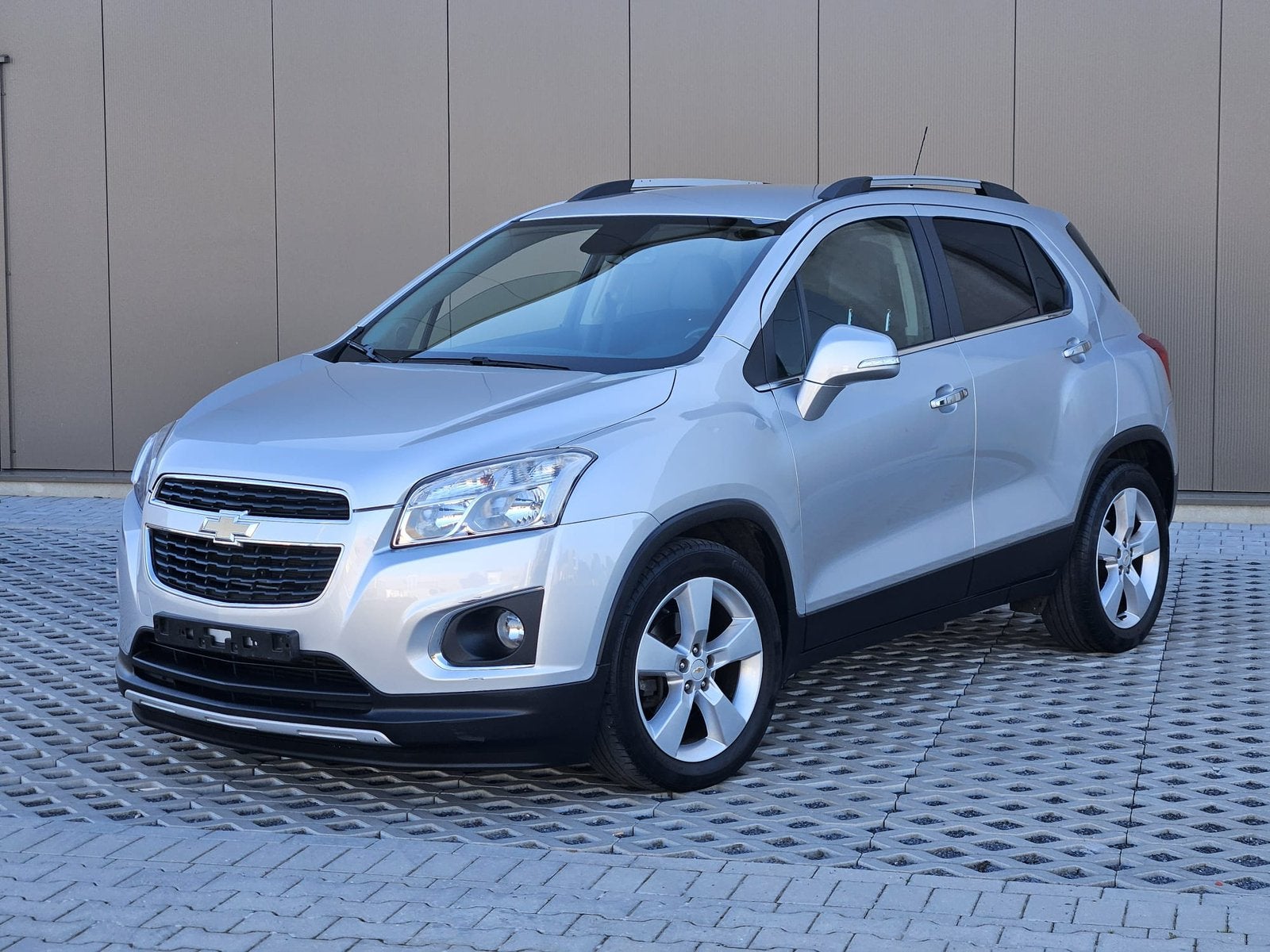Chevrolet trax 2014 1.4 benzine Automaat, Auto's, Chevrolet, Euro 5, Zwart, Zwart, Leder