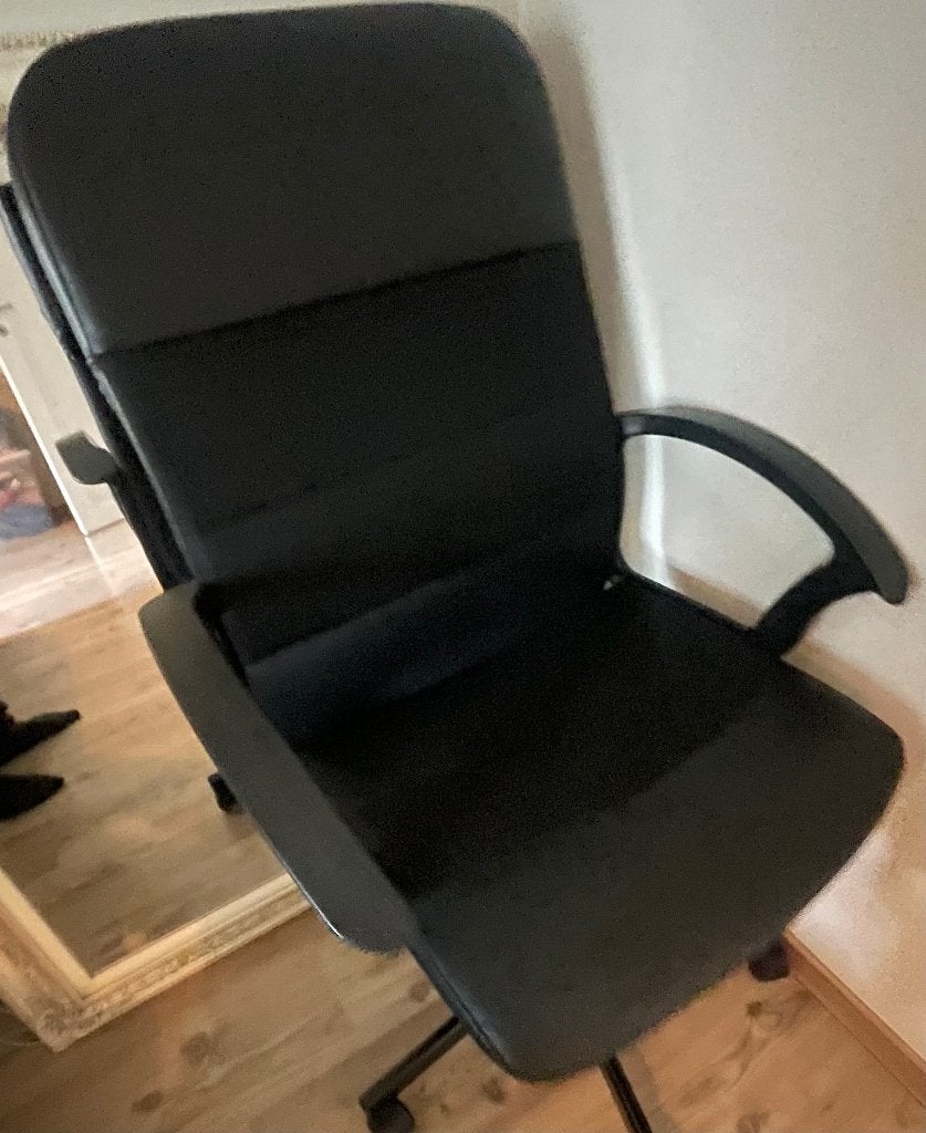 IKEA bureaustoel, Huis en Inrichting, Ophalen, Gebruikt, Zwart, Bureaustoel