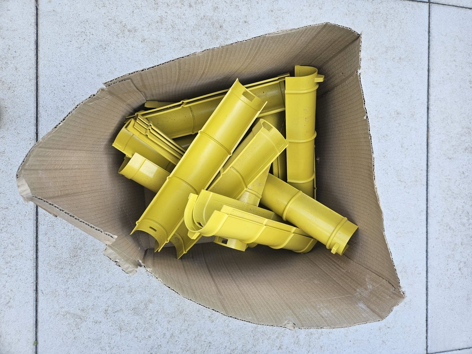 Kabelbeschermers, Ophalen, PVC, Nieuw, Minder dan 2 meter
