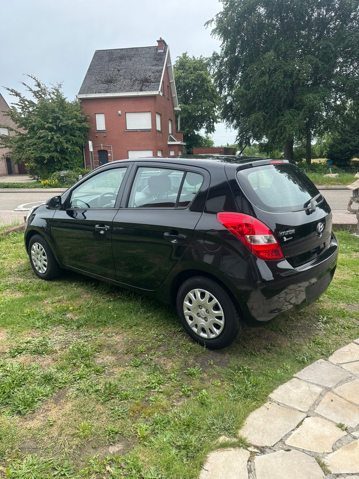 Hyundai i20  1.2 benzine euro 5  174.000km, Auto's, Opel, Euro 5, Stof, Overige modellen, 4 cilinders