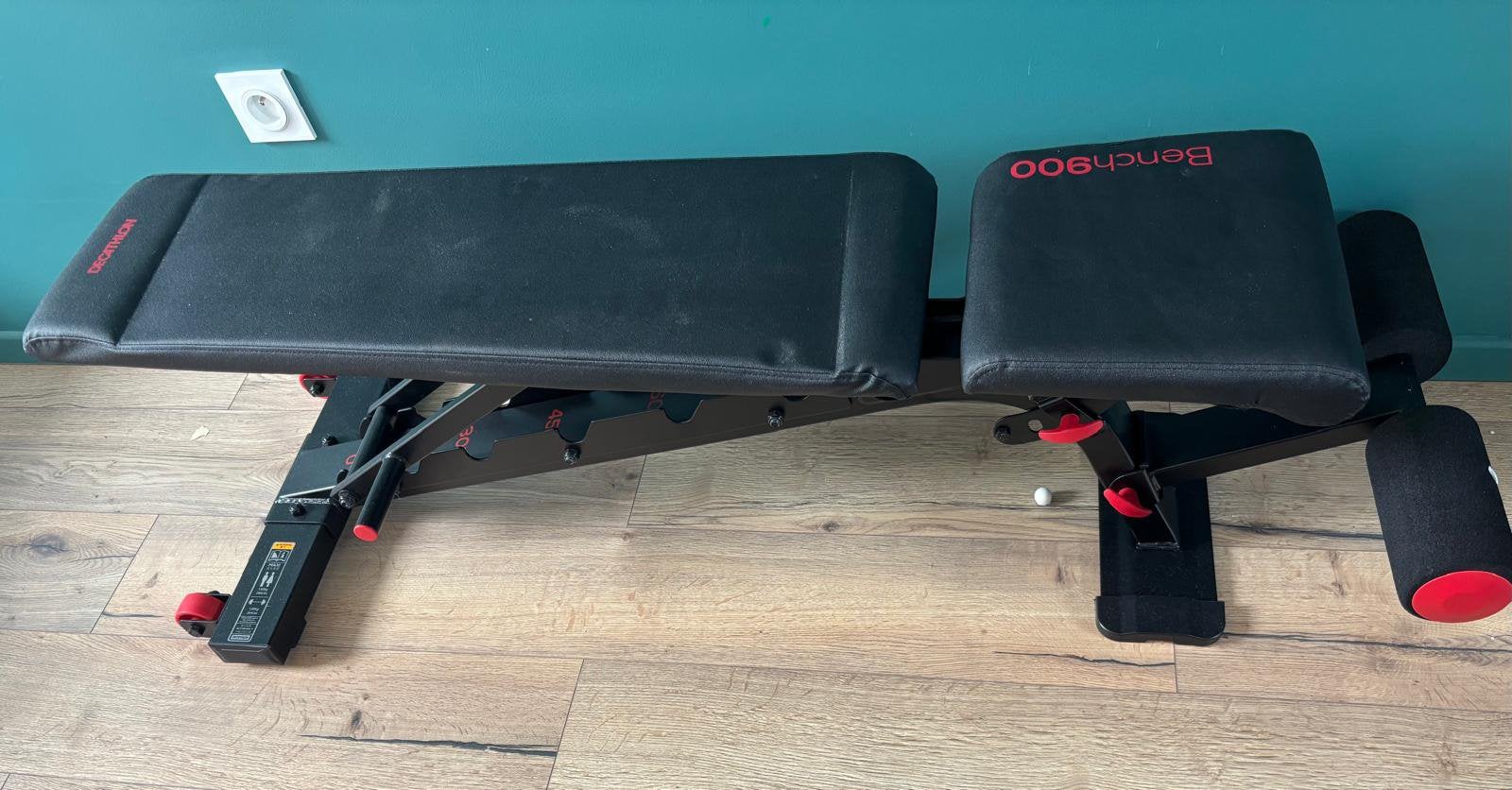 Banc d'entraînement + haltères, barre et haltères de 20 kg, Enlèvement, Comme neuf