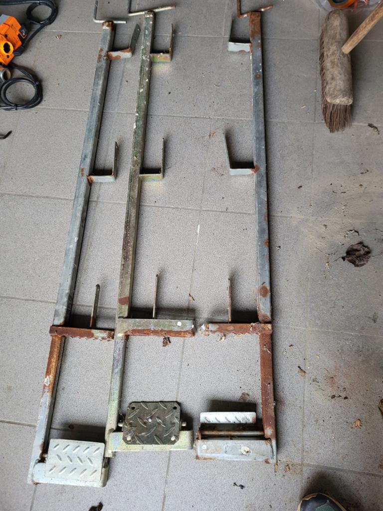 Leuninghouder met 3 plankhouders, Ophalen