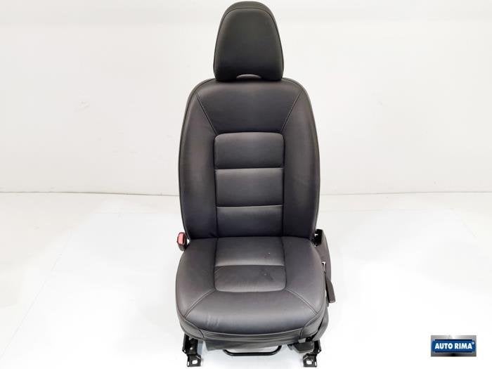 Siège gauche d'un Volvo V70, -, 3 mois de garantie, -, -