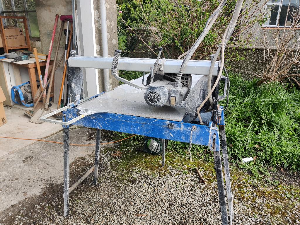 tegelzaag, Ophalen, Gebruikt, Overige typen, 600 tot 1200 watt