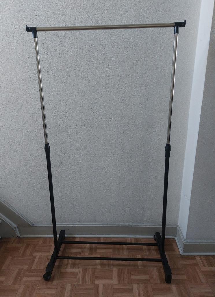 Tringle à vêtements