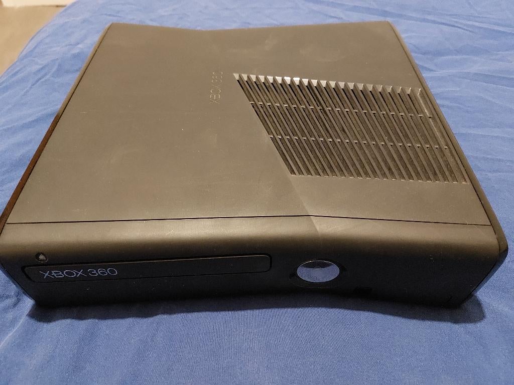 Xbox 360 Slim 250GB, Games en Spelcomputers, Spelcomputers | Xbox 360, Ophalen, Met 2 controllers, 250 GB, Gebruikt