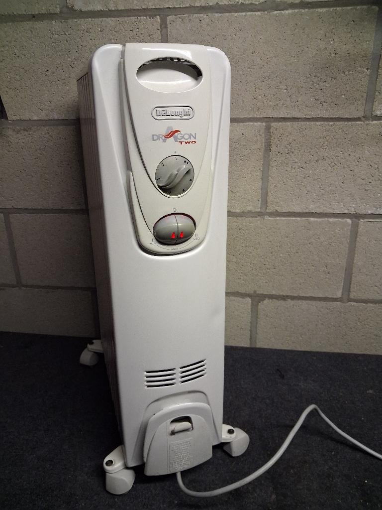 DELONGHI , OLIE VERWARMING (mobiel) 2000w, Huis en Inrichting, Kachels, Ophalen, Gebruikt