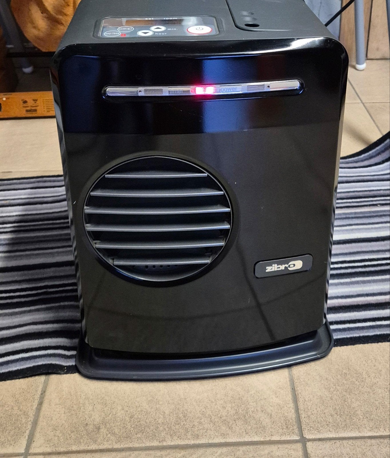 Zibro Laserkachel Petroleumkachel, Huis en Inrichting, Overige brandstoffen, Petroleumkachel, Ophalen of Verzenden, Zo goed als nieuw