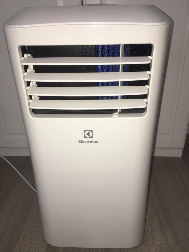Mobiele airco Electrolux + afstandsbediening, Elektronische apparatuur, Airco's, Ophalen, Zo goed als nieuw, Mobiele airco, Afstandsbediening