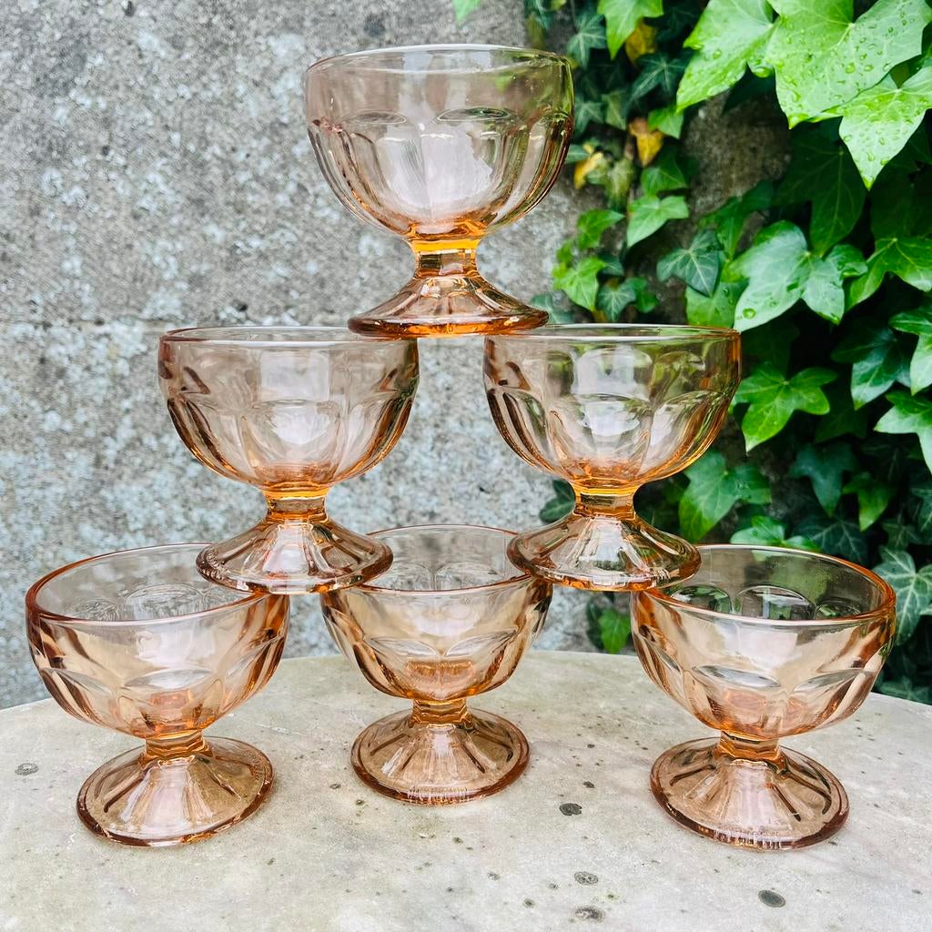 6 coupes à dessert ou à glace vintage en verre rosaline, Enlèvement ou Envoi