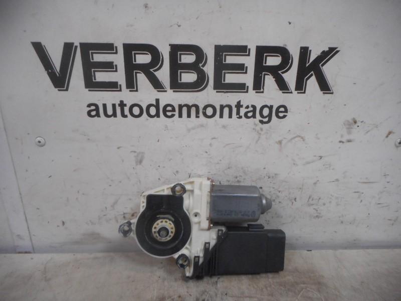 MOTEUR LEVE VITRE ELECTRIQUE AVANT GAUCHE Bora (1J2), Utilisé, Gauche, Volkswagen