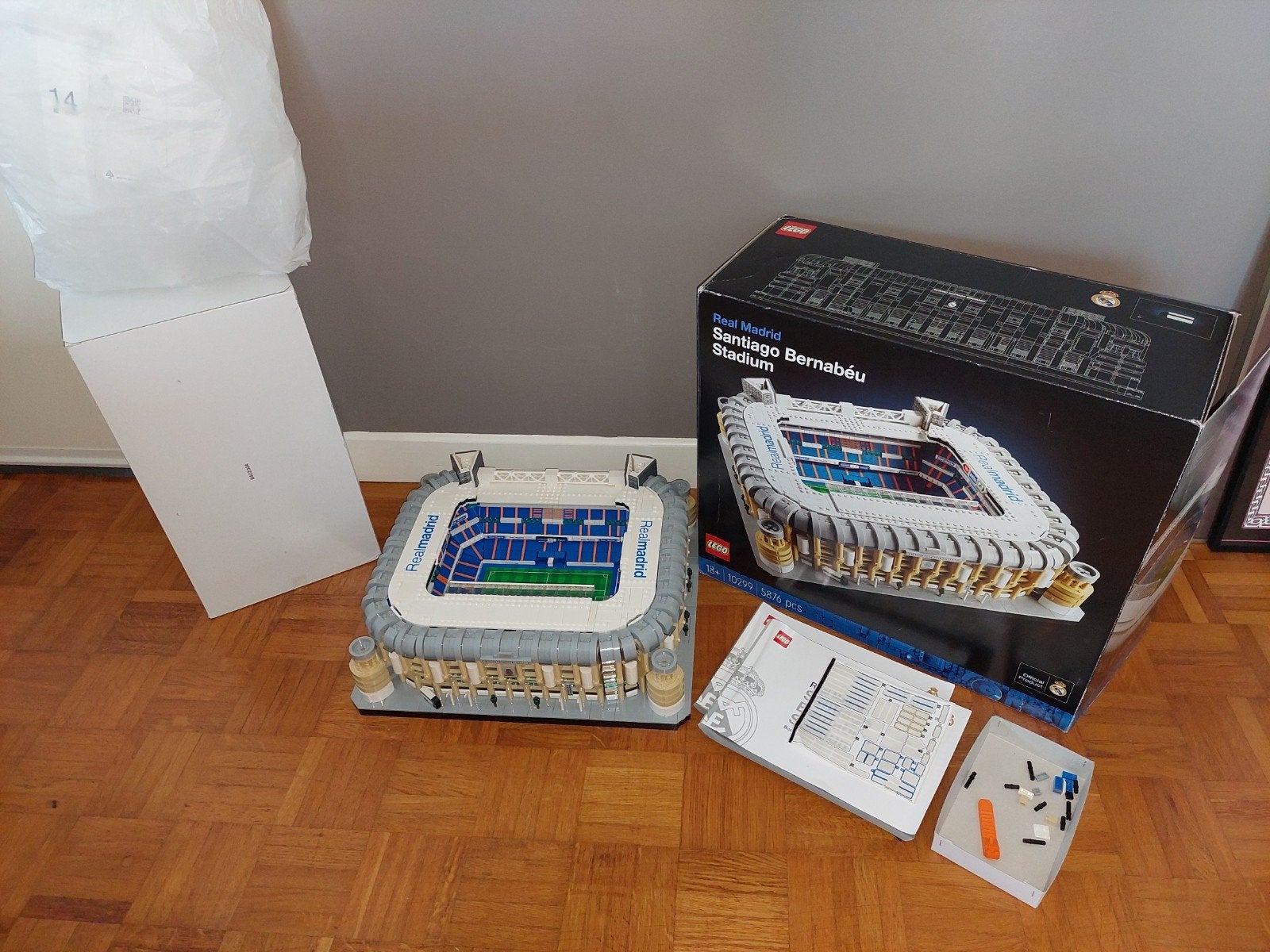 Lego 10299 Stade Real Madrid Santiago Barnabeu, Enfants & Bébés, Jouets | Duplo & Lego, Enlèvement ou Envoi, Complet, Lego