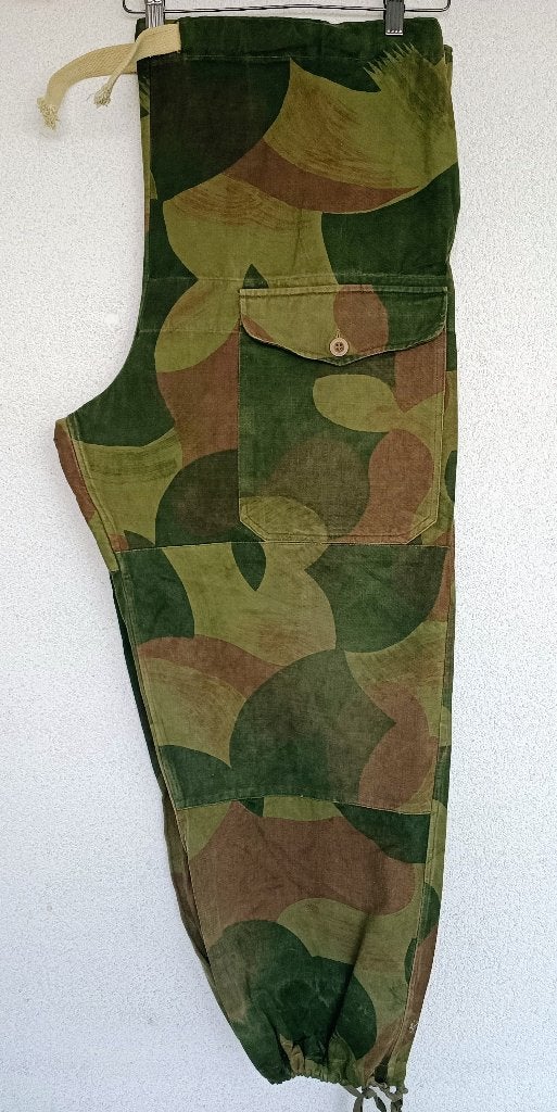 Belgische Leger M52 'Moon & Balls' Camouflage Overbroek, Verzamelen, Ophalen of Verzenden