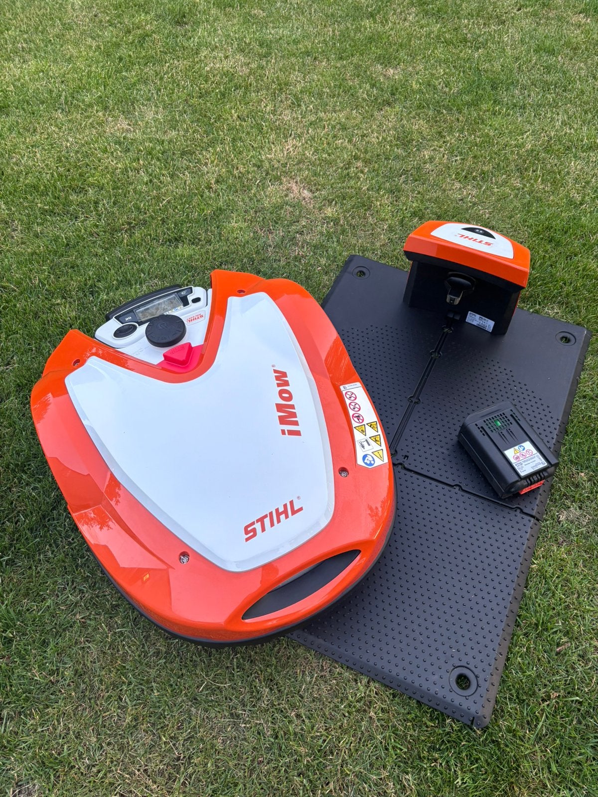 Tondeuse à gazon robotique Stihl RMI 632C, Enlèvement, Neuf, Plus de 25 cm, Avec capteur de pluie