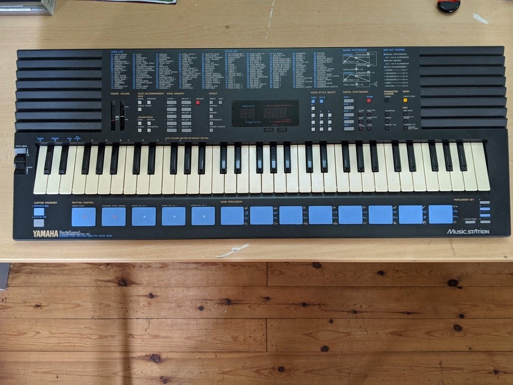 Yamaha PortaSound PSS-680 (m2412800493) — Keyboards — 2dehands