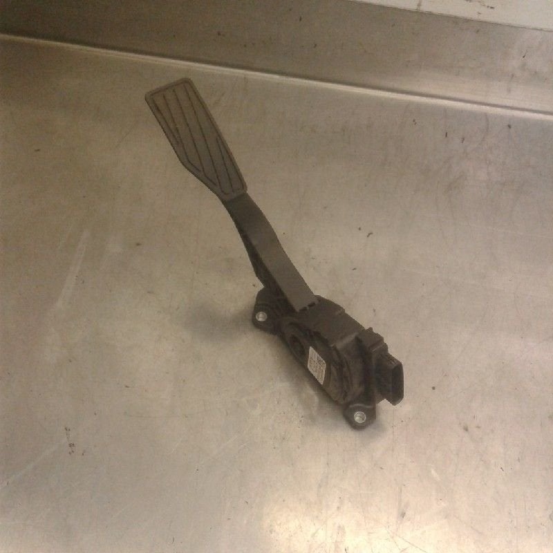 PEDALE D'ACCELERATEUR Nissan Pixo (D31S) (|4940068K40|), Utilisé, Nissan