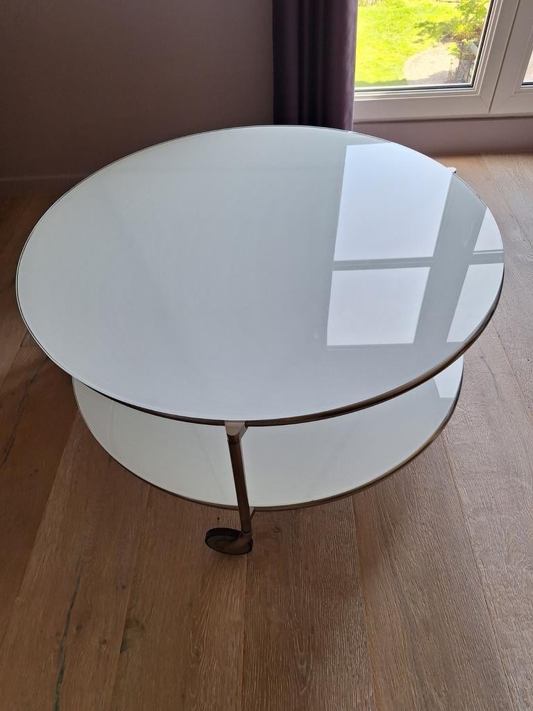 Ikea salontafel, Ophalen