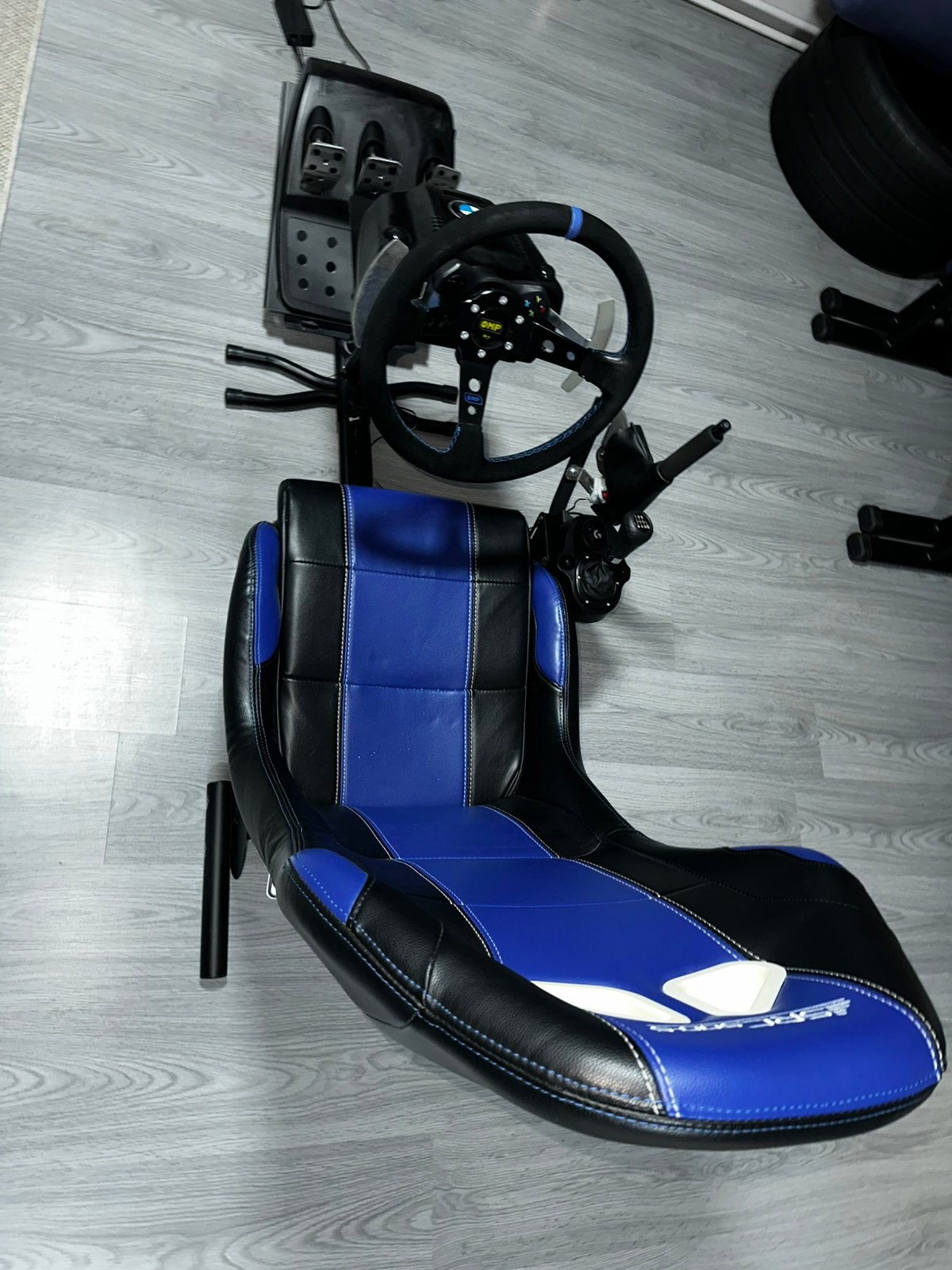 Logitech g920 avec siege et xbox, Enlèvement, Comme neuf, Sans fil