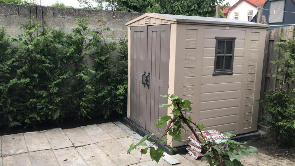 Keter factor 66 tuinhuis, Tuin en Terras, Ophalen, Zo goed als nieuw, Tuinhuis