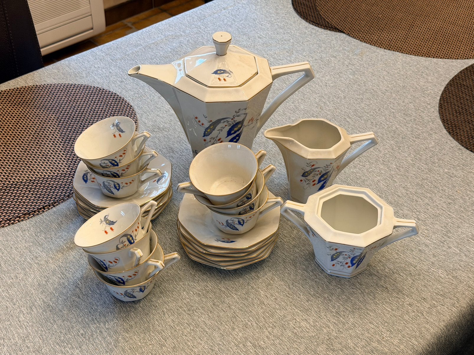 Koffieservies, Enlèvement