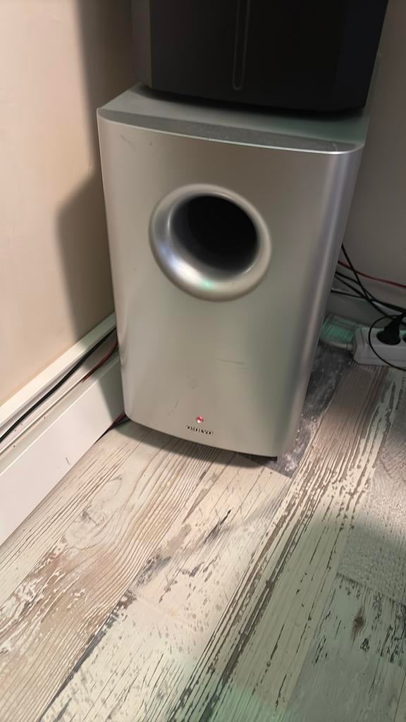 Actieve subwoofer onkyo, Ophalen, Zo goed als nieuw, Subwoofer