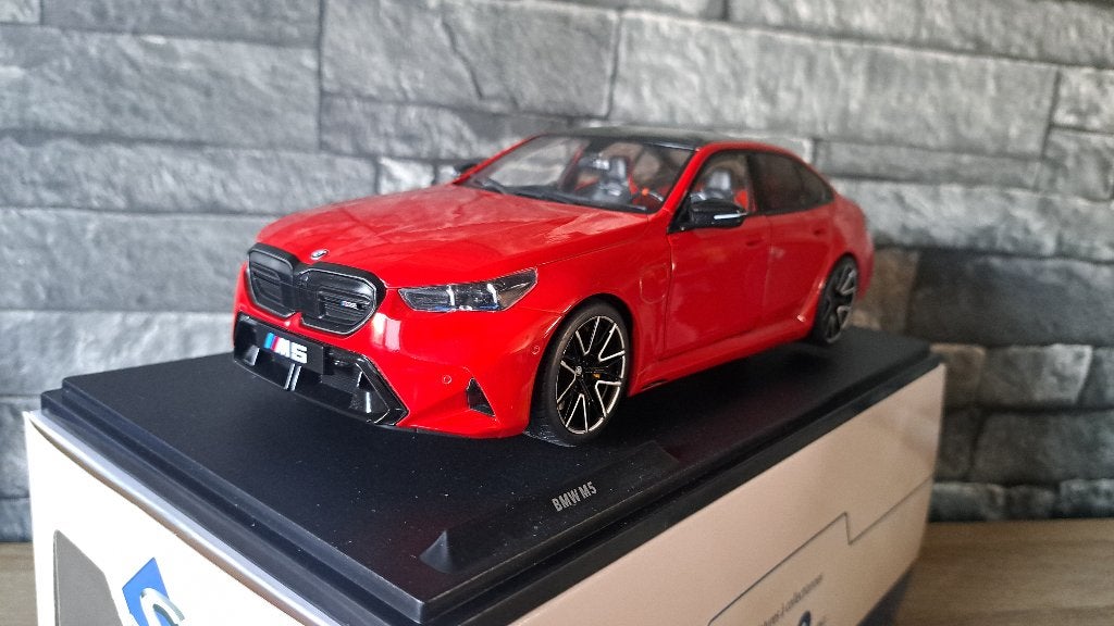 !!PROMOTIONS!! BMW M5 FIRE RED 1/18ème, Hobby en Vrije tijd, Modelauto's | 1:18, Solido, Auto, Solido, Nieuw