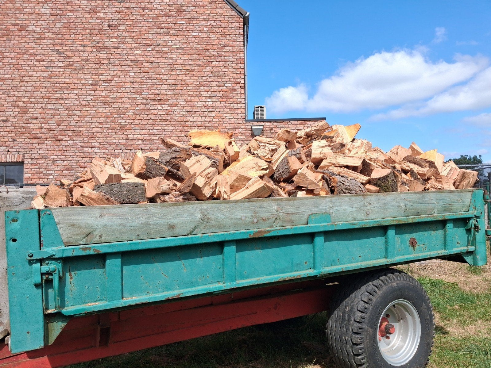 Brandhout te koop, Ophalen