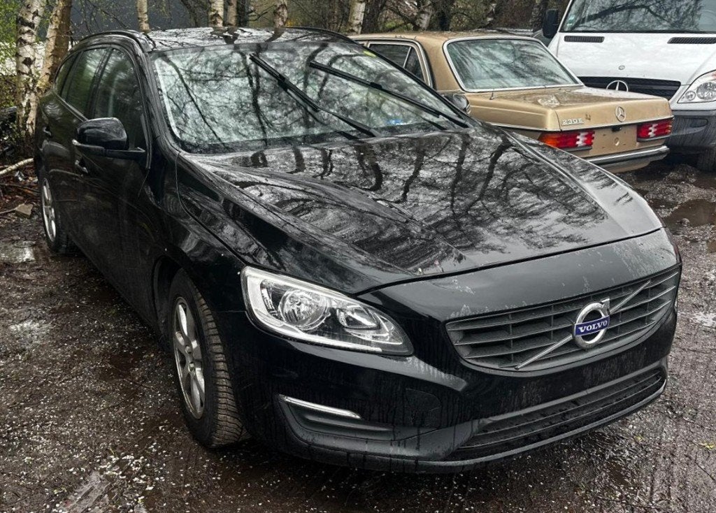 VOLVO V60 2.0 D AUT  2017 / DÉMARRE PAS / PRIX EXPORT:3.000€, Auto's, Volvo, Te koop, Euro 6, https://public.car-pass.be/vhr/575da541-536f-4add-928e-9897a9a50cd3