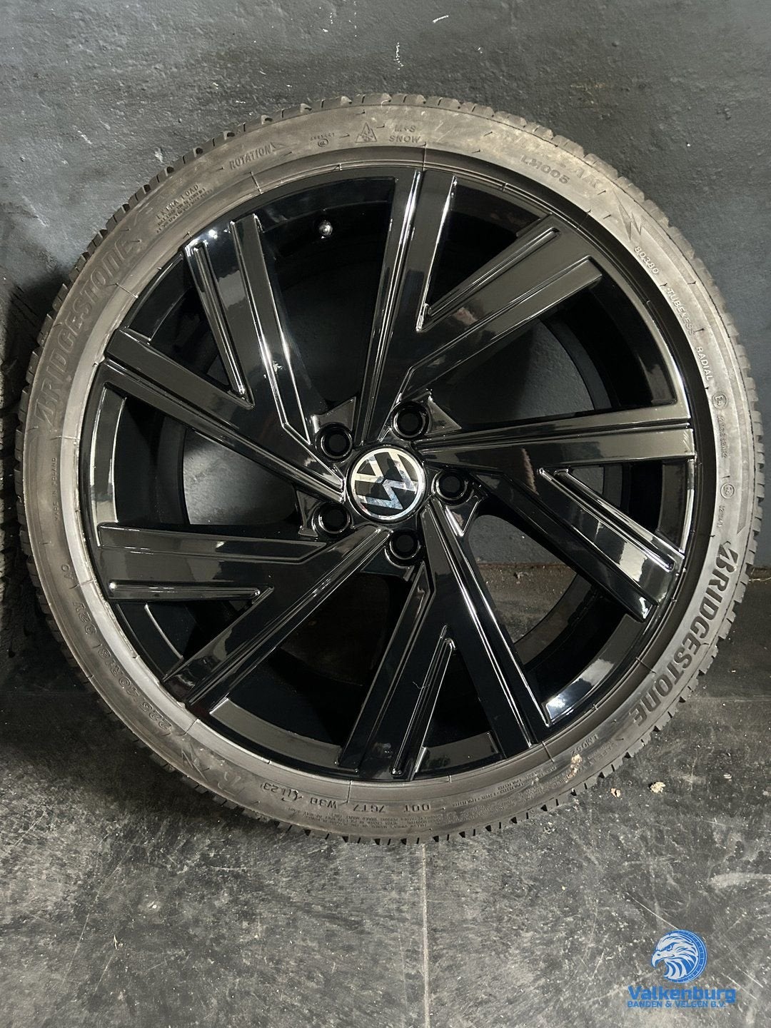 6-7mm! Originele VW Golf 8 GTI 5H Bergamo 18 inch zwarte vel, Auto-onderdelen, 18 inch, Gebruikt, -, -