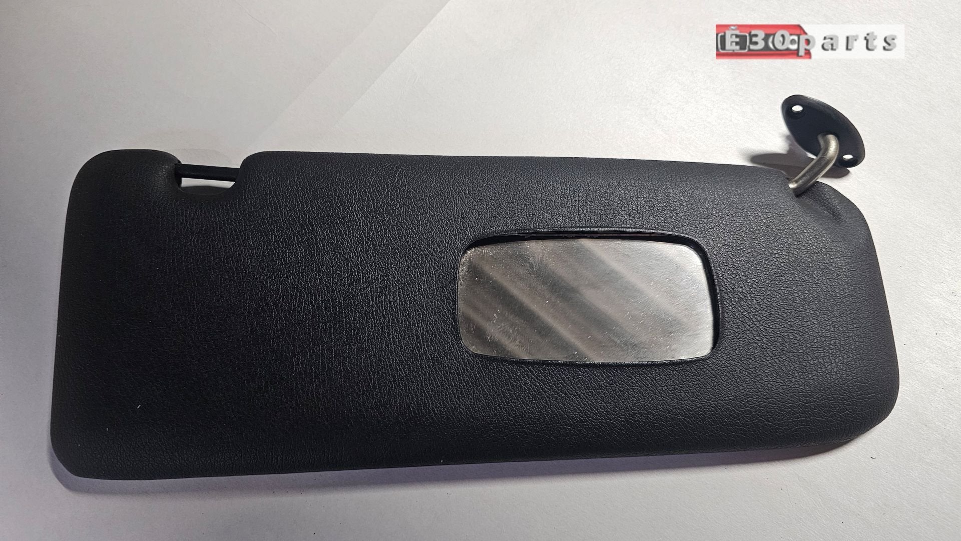Zonneklep spiegel antraciet rechts 2 en 4 drs BMW 3 serie E3, -, Origine de la pièce connue, Utilisé, -