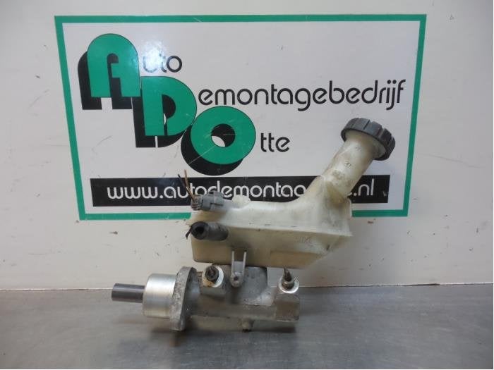 Cylindre de frein principal d'un Nissan Micra (Micra 03-), -, 3 mois de garantie, Utilisé, -
