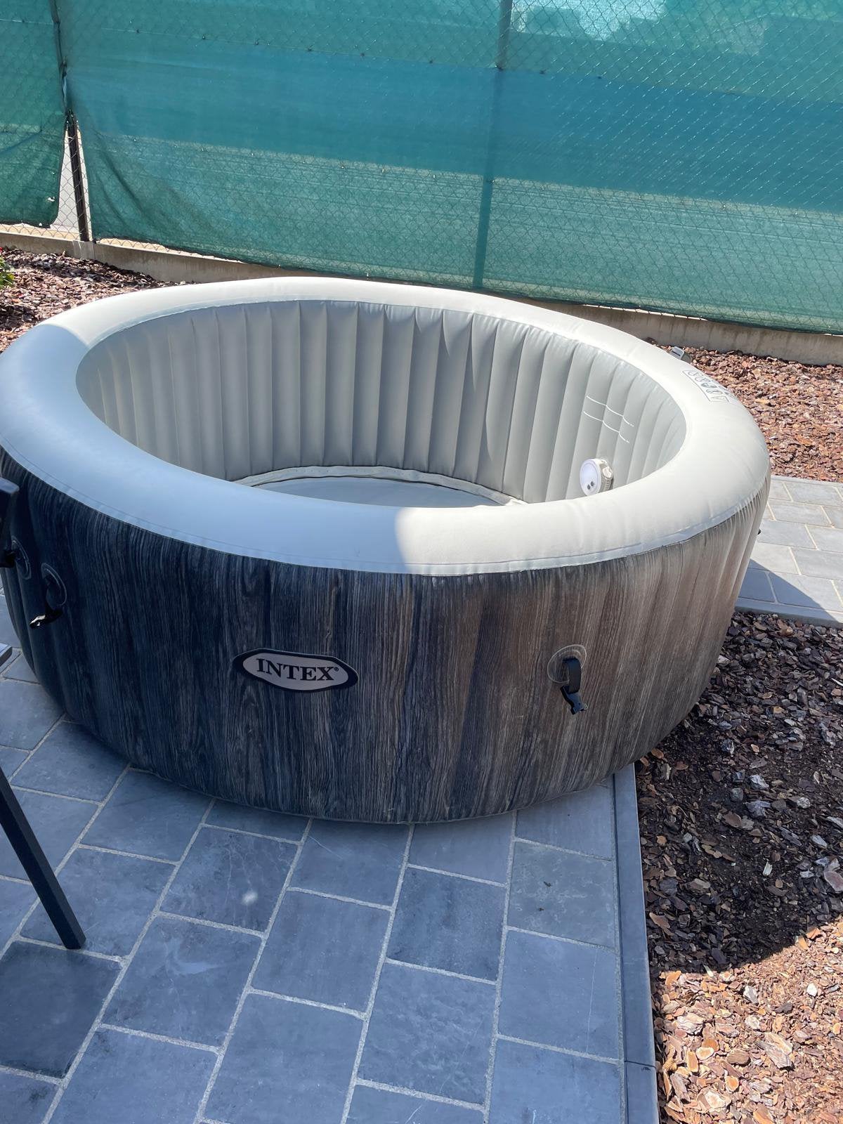 Intex jacuzzi, Tuin en Terras, Ophalen, Zo goed als nieuw