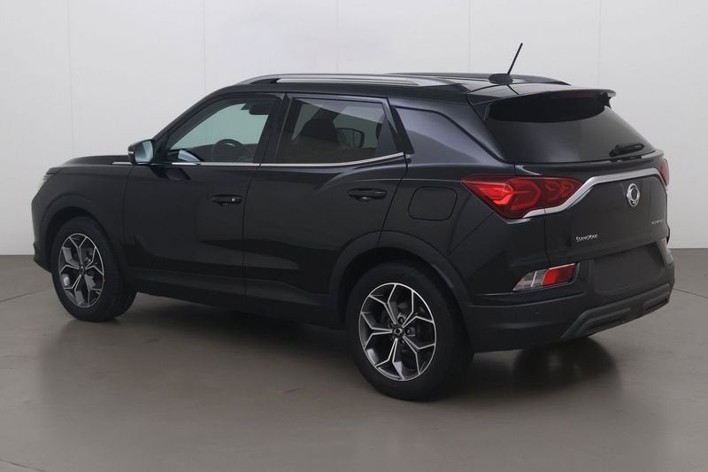 SsangYong Korando t-gdi 2WD onyx 163, Autos, Achat, Entreprise, Noir, 175 g/km