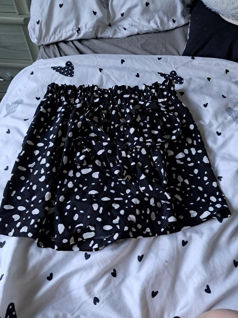 Shortjes + rokje nieuw niet gedragen, Kleding | Dames, Overige Dameskleding, Ophalen of Verzenden