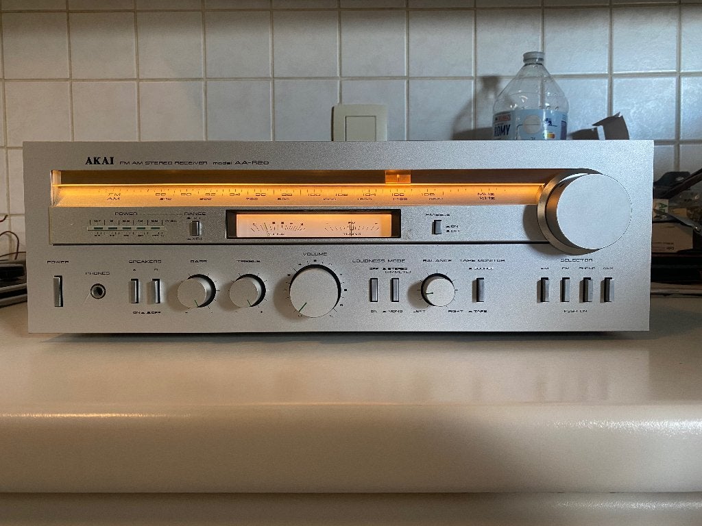 Récepteur Akai AA-R20, Enlèvement, Comme neuf, Akai
