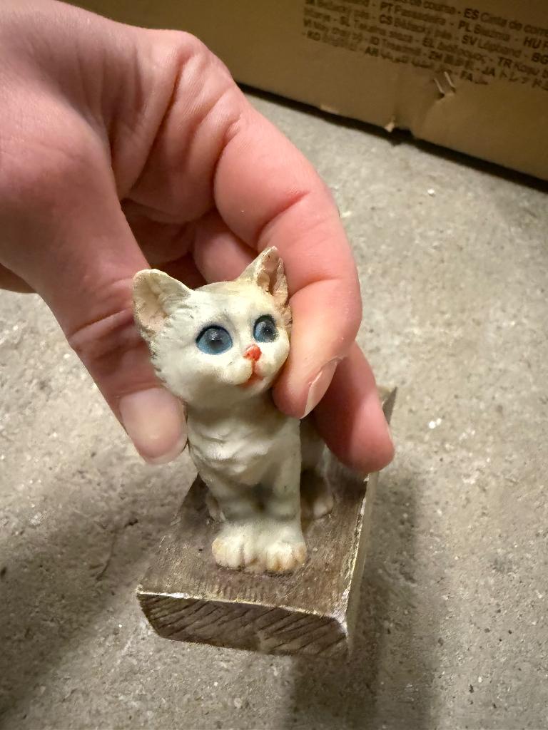 Cale-porte chat, Collections, Enlèvement ou Envoi, Neuf, Chien ou Chat, Statue ou Figurine