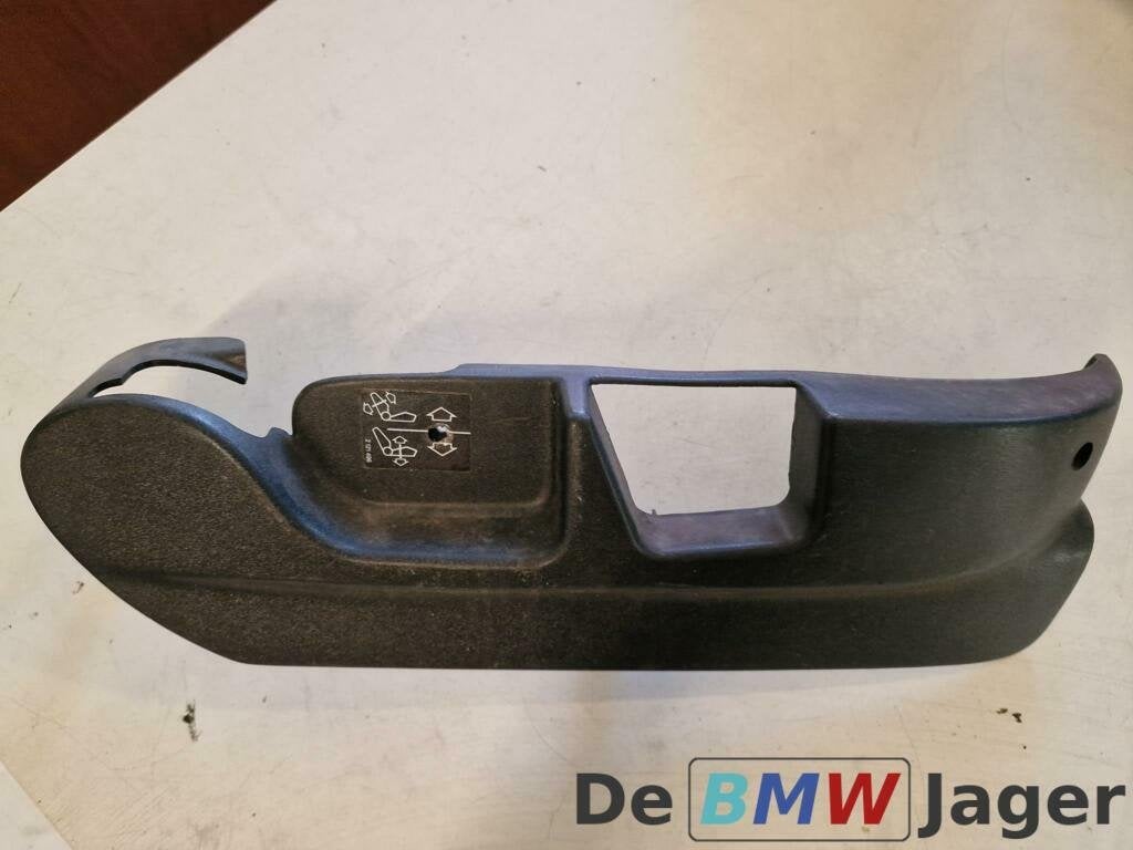 Stoelbekleding rechtsvoor BMW E32 E34 52101954096, Gebruikt, Ophalen of Verzenden, BMW, BMW