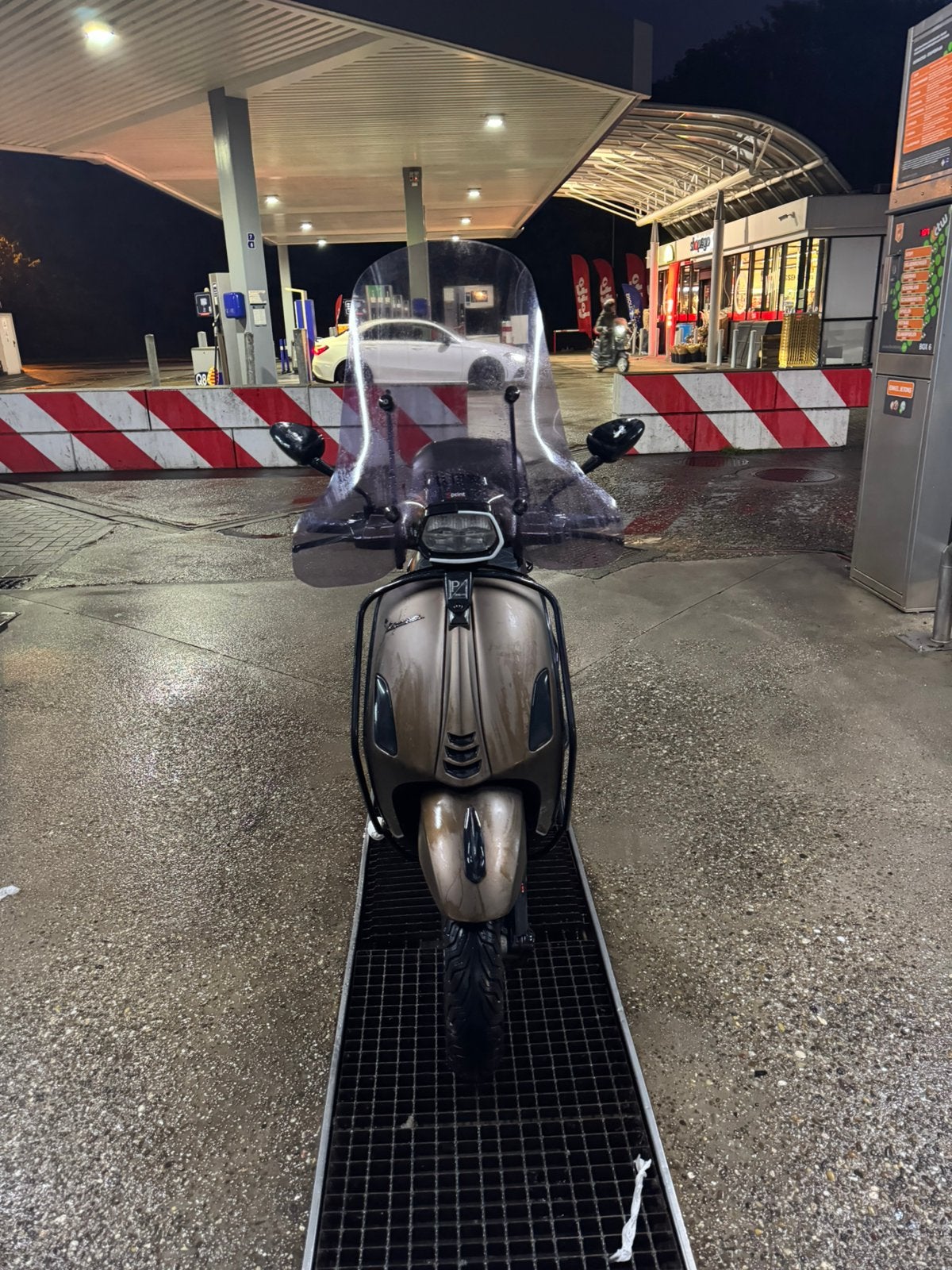 Vespa sprint 2021 full option, Fietsen en Brommers, Scooters | Overige merken, Ophalen, Zo goed als nieuw