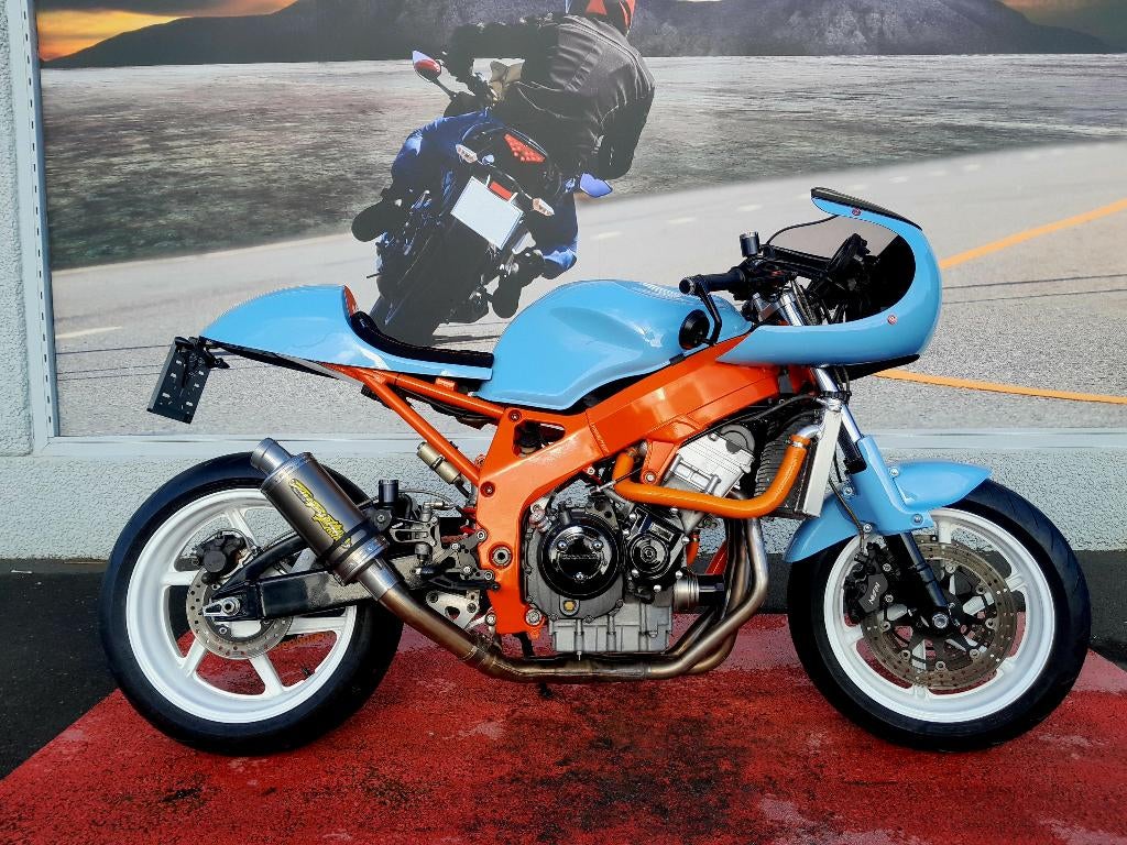 HONDA CBR900RR GULF Garantie 1 ou 2 ans MOTOSD, Motoren, Motoren | Honda, 4 cilinders, Bedrijf, 900 cc, Meer dan 35 kW