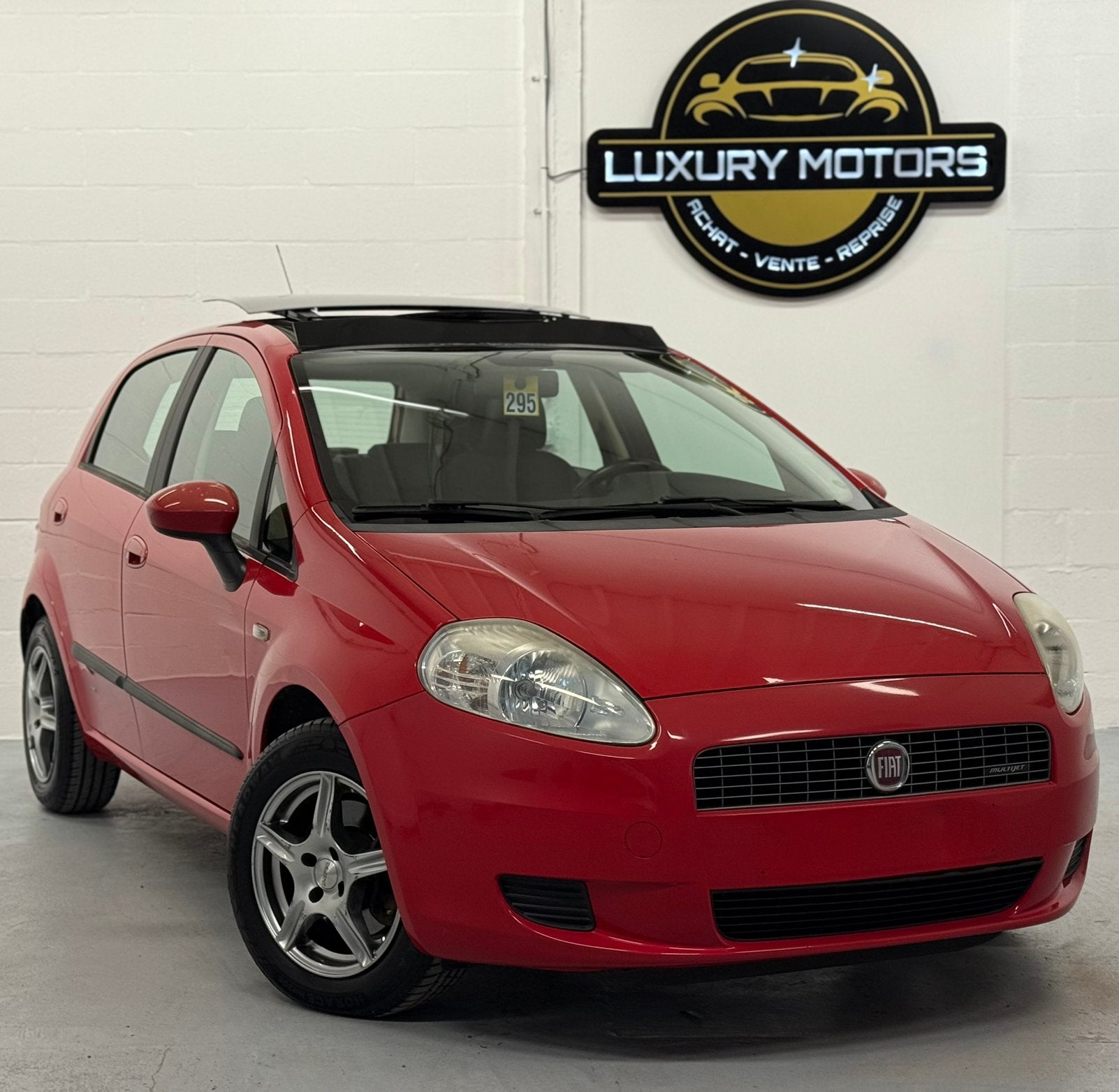 FIAT PUNTO 1.3 DIESEL FAIBLE KM CT OK PANORAMIQUE, Rouge, Achat, https://public.car-pass.be/vhr/2d64696d-f67e-4acd-abda-79b3df97d41b